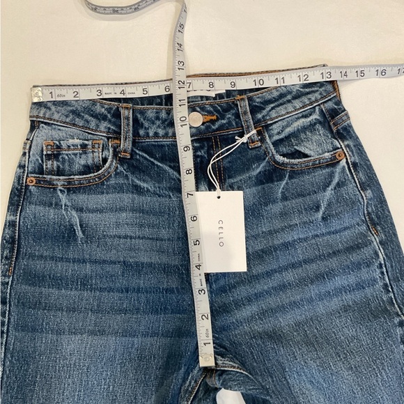 NWT Cello Distress Flare Hem High Rise Jeans Size 1 - Picture 9 of 13